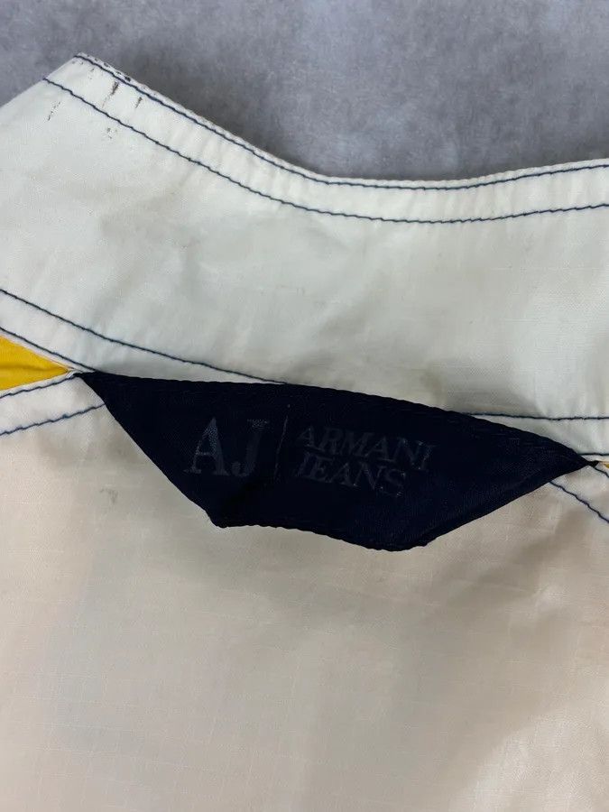 Armani 2000s Armani Cream Nylon Yellow Stripe Windbreaker Jacket Size US L / EU 52-54 / 3 - 13 Thumbnail