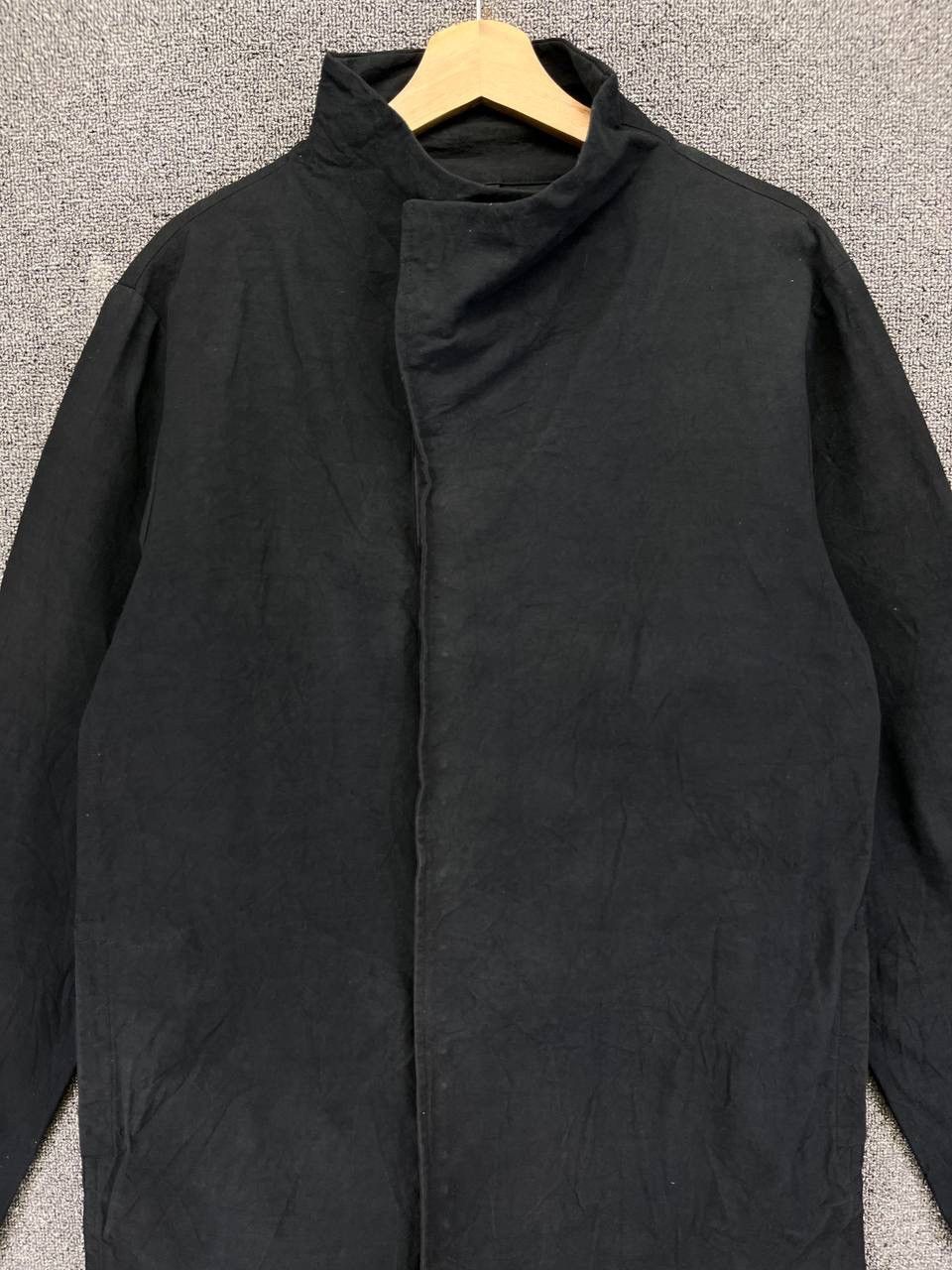Vintage × Yohji Yamamoto Vintage Yohji Yamamoto Rare Button Up Black Long Jacket Size US L / EU 52-54 / 3 - 5 Thumbnail