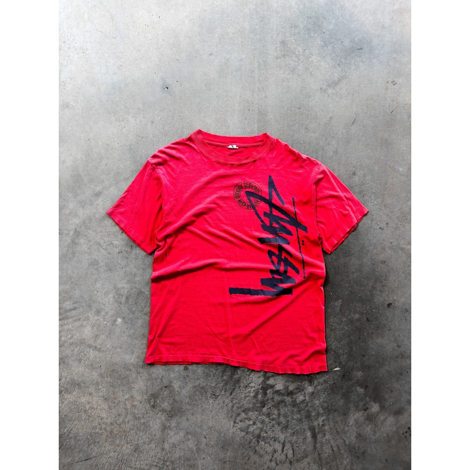 Vintage 1990s Stussy Designs Tee Size XL Size US XL / EU 56 / 4 - 1 Thumbnail