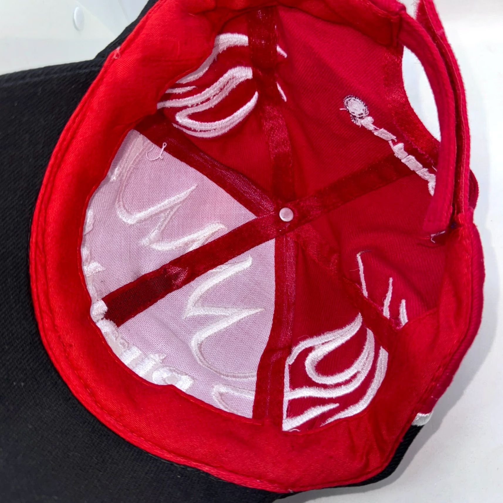 Vintage VINTAGE Peterson Piranha LED Lights Shark Tooth Strapback Hat Red Black Flame Cap Baseball Cap Men Adjustable Canvas Cotton 90s Size ONE SIZE - 5 Thumbnail