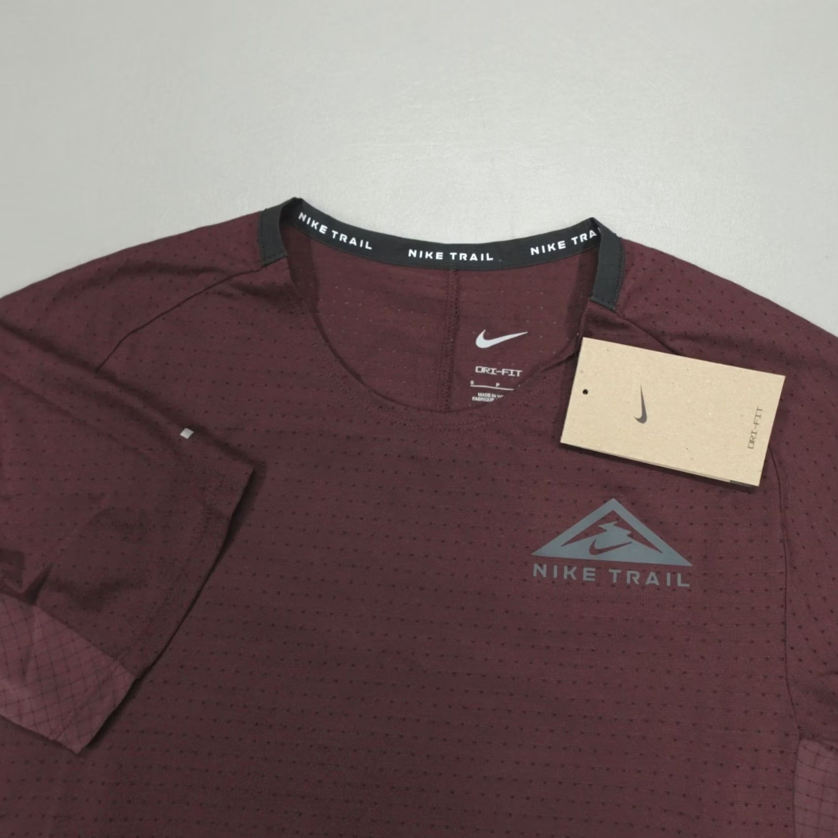 Nike Nike Trail Dri-Fit Solar Chase Running Shirt Men’s Size S Burgundy DV9305 652 Size US S / EU 44-46 / 1 - 2 Thumbnail