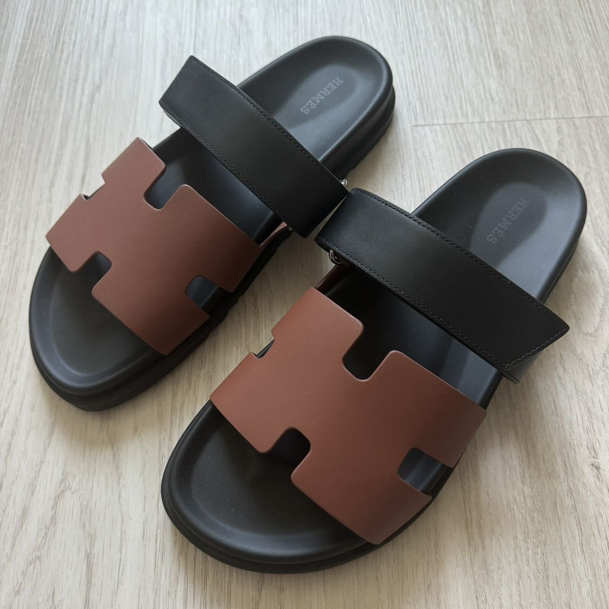 Hermes Hermes Chypre Sandal Rouge Sepia Noir Calfskin Size US 9 / EU 42 - 3 Thumbnail