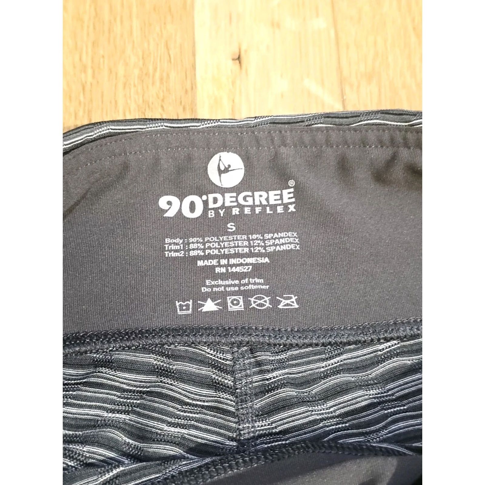Alife 90 Degree by Reflex Leggings Capri Heather Gray S Women's Pocke Size 28" / US 6 / IT 42 - 2 Thumbnail