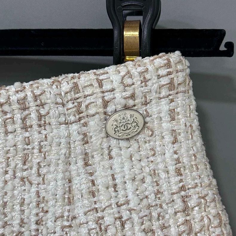 Chanel Chanel Tweed hamburger series skirt Size 25" / US 0 / IT 36 - 4 Thumbnail