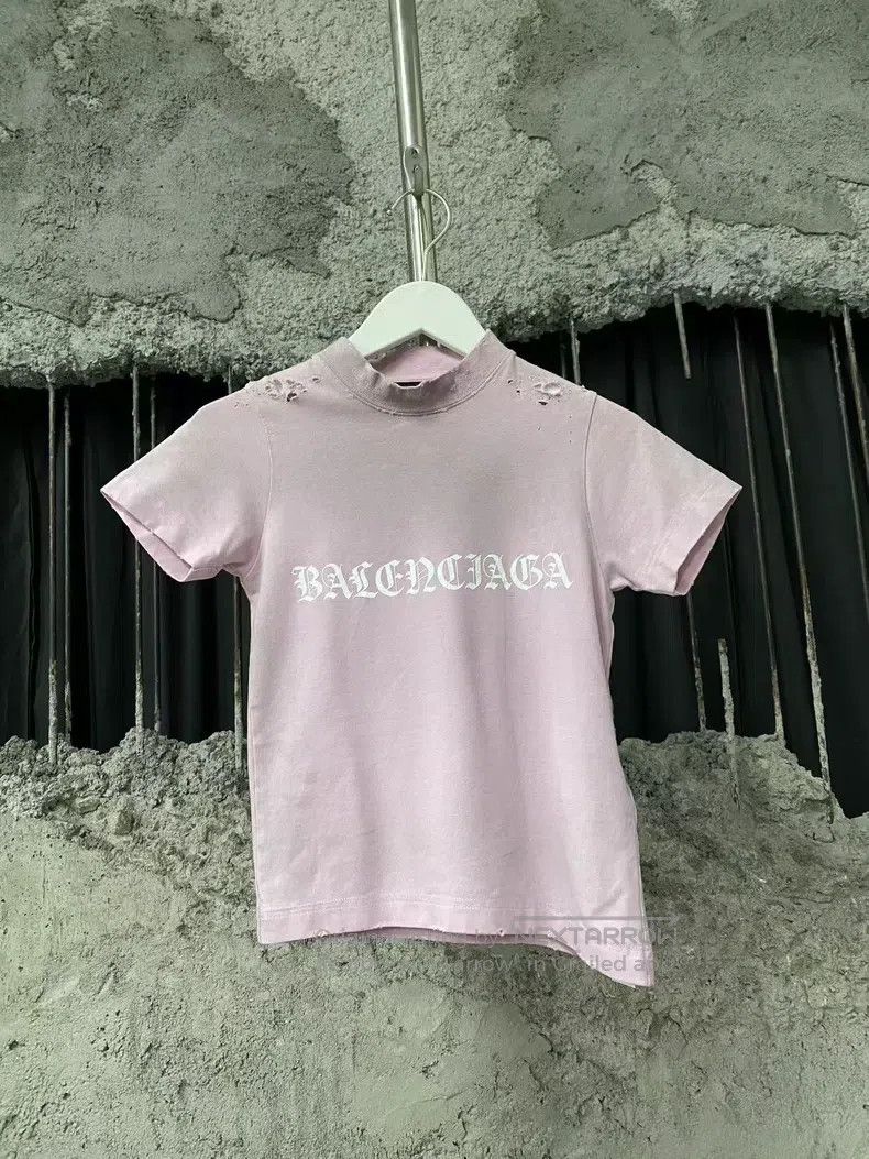 Balenciaga Balenciaga Pink Destroyed Vintage Short Sleeve Size US XS / EU 42 / 0 - 1 Thumbnail
