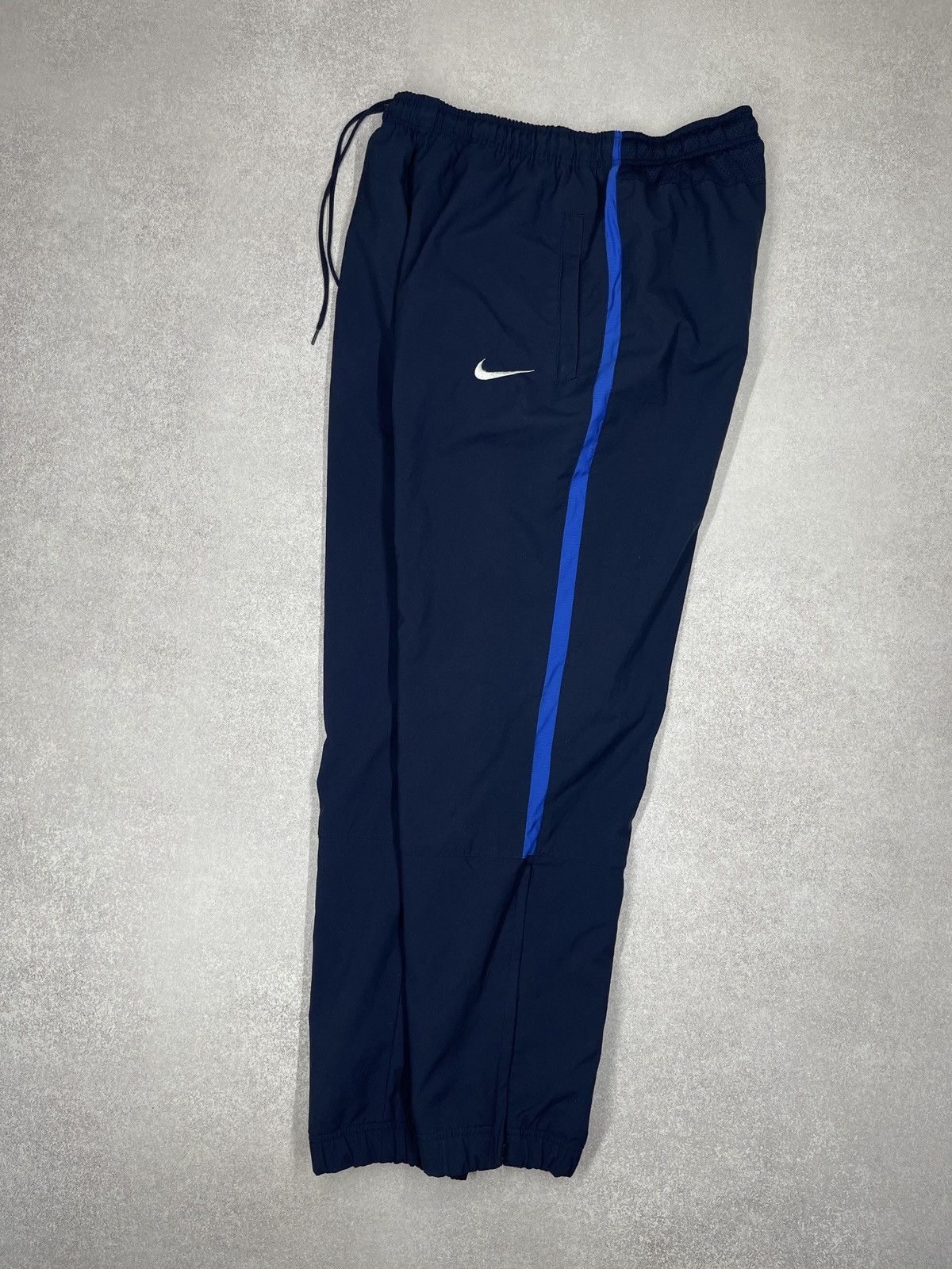 Nike Vintage Nike Nylon Sweatpants Navy Drill Y2K ACG TN Size US 34 / EU 50 - 1 Thumbnail