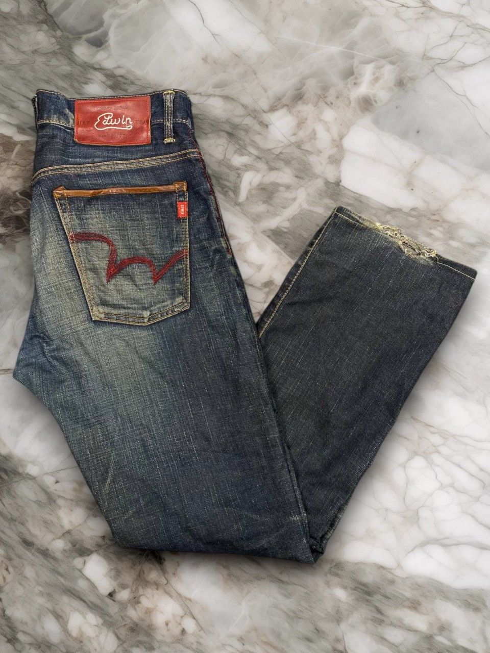 Edwin vintage edwin blue trip rusty distressed denim nice design Size US 37 - 1 Thumbnail