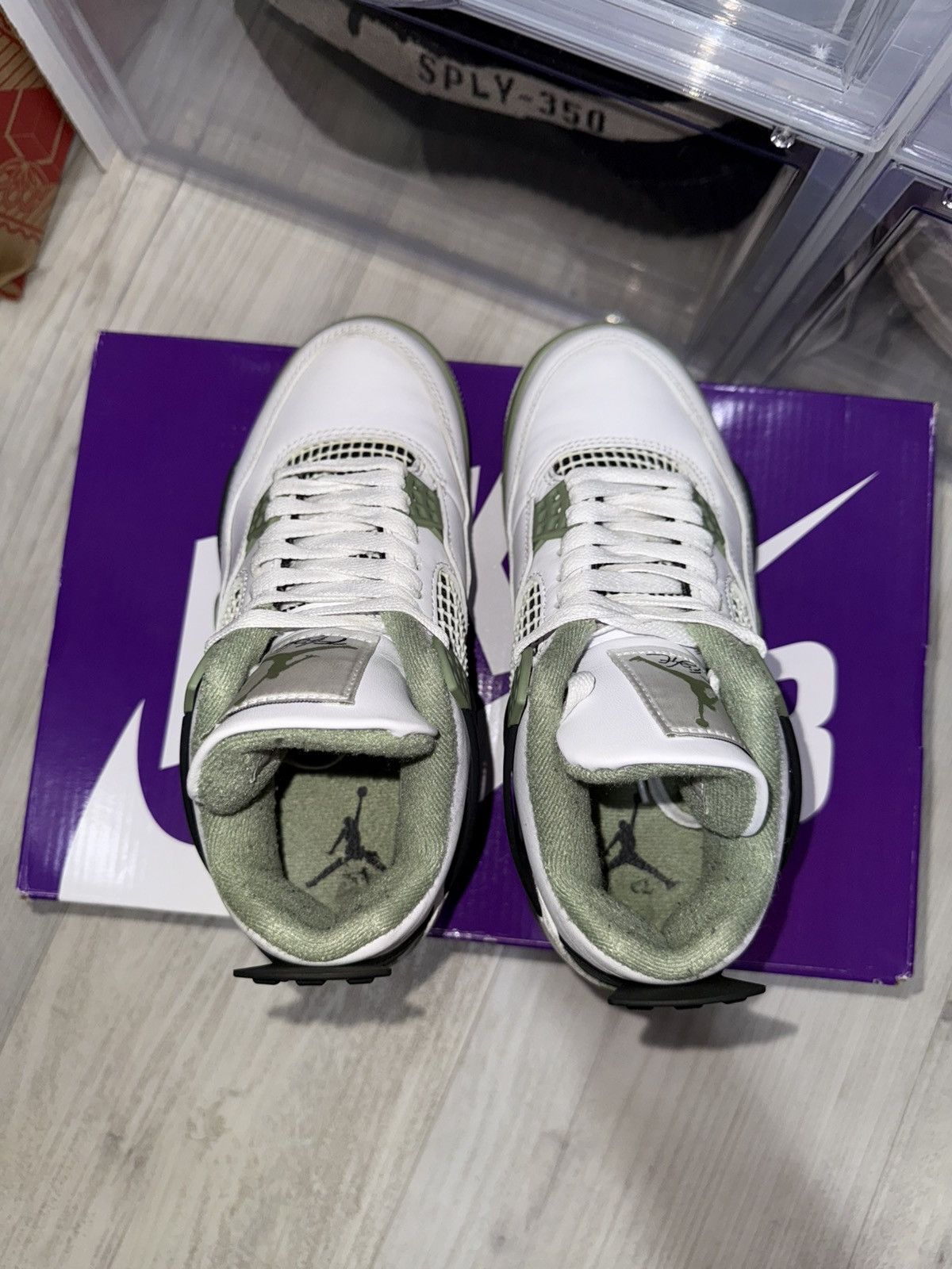 Jordan Brand Air Jordan 4 Retro Seafoam Size US 5.5 / IT 35.5 - 6 Thumbnail