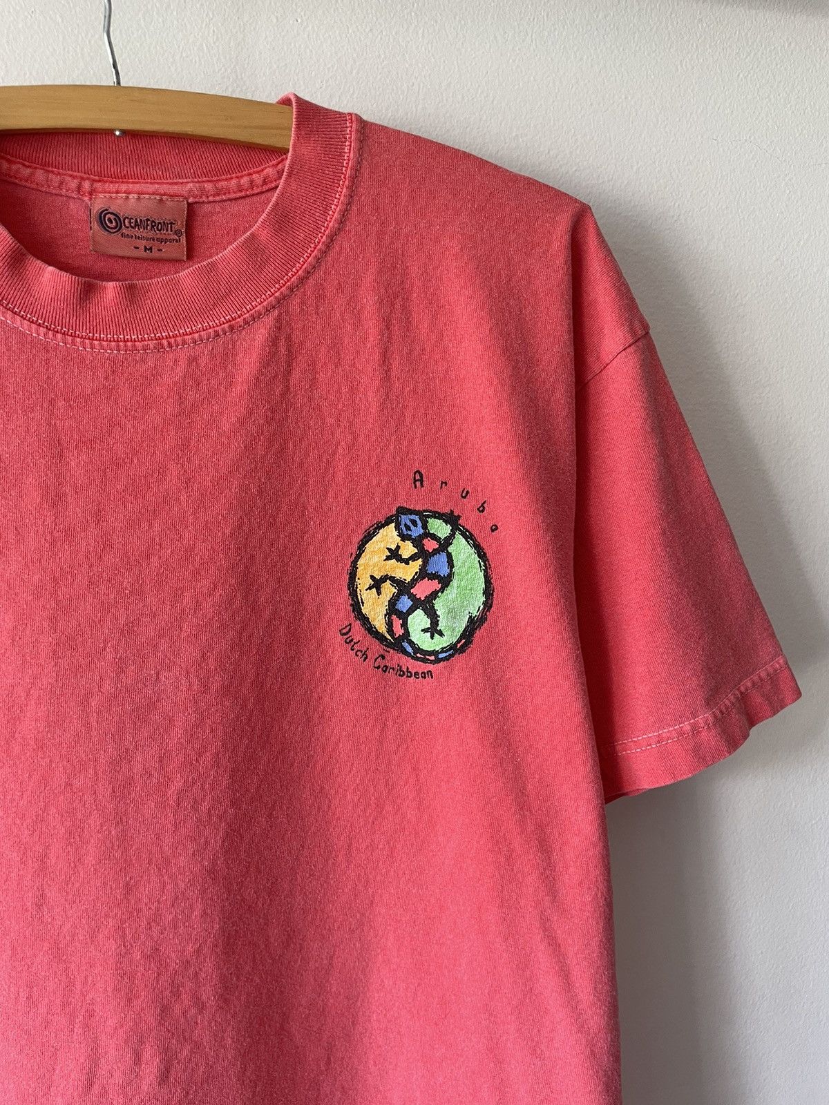Vintage Vintage Pink Aruba Dutch Caribbean Gecko tee Size US M / EU 48-50 / 2 - 5 Thumbnail