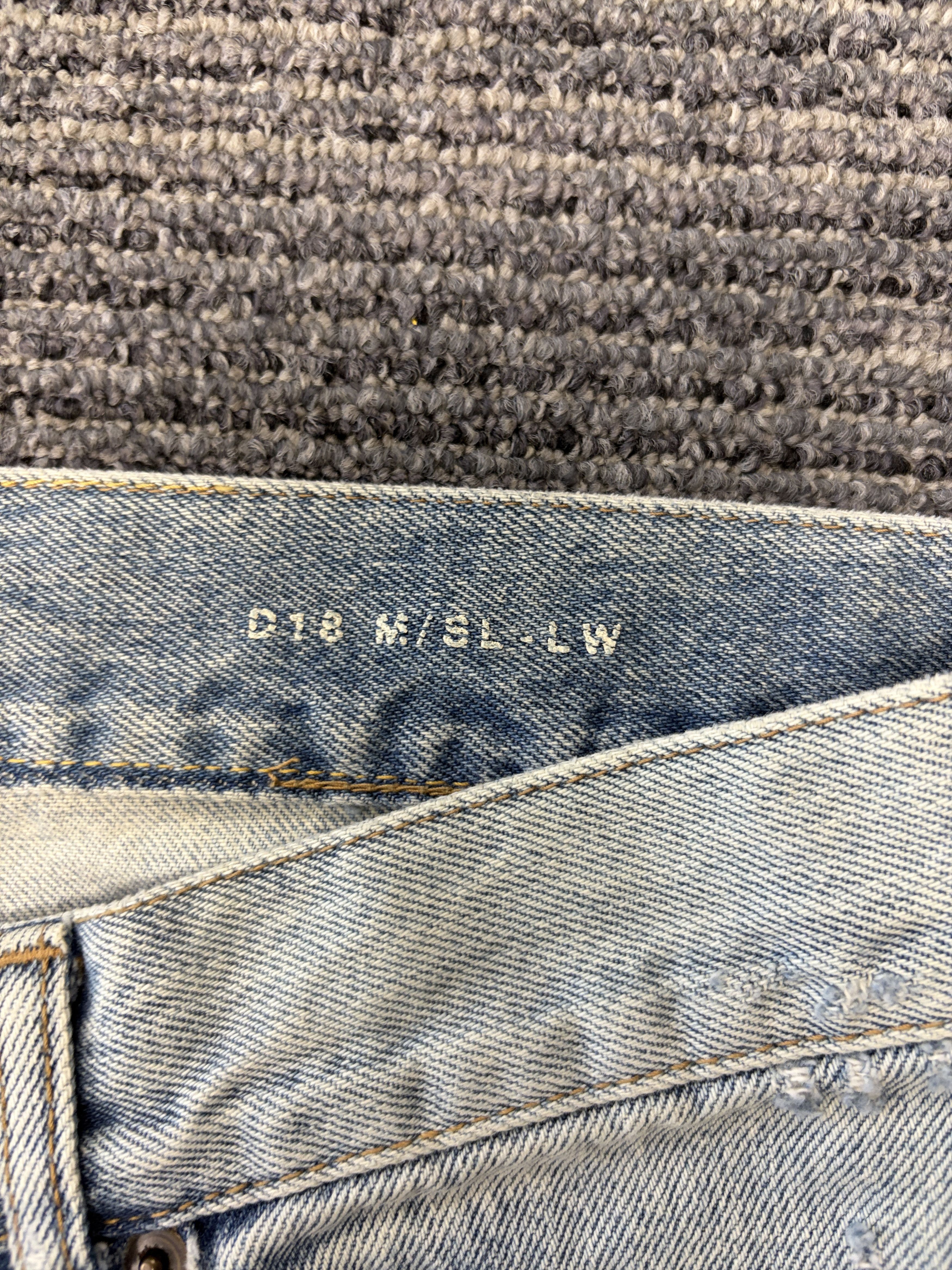 Saint Laurent Paris saint laurent D18 slim beat blue denim sz32 Size US 32 / EU 48 - 2 Thumbnail