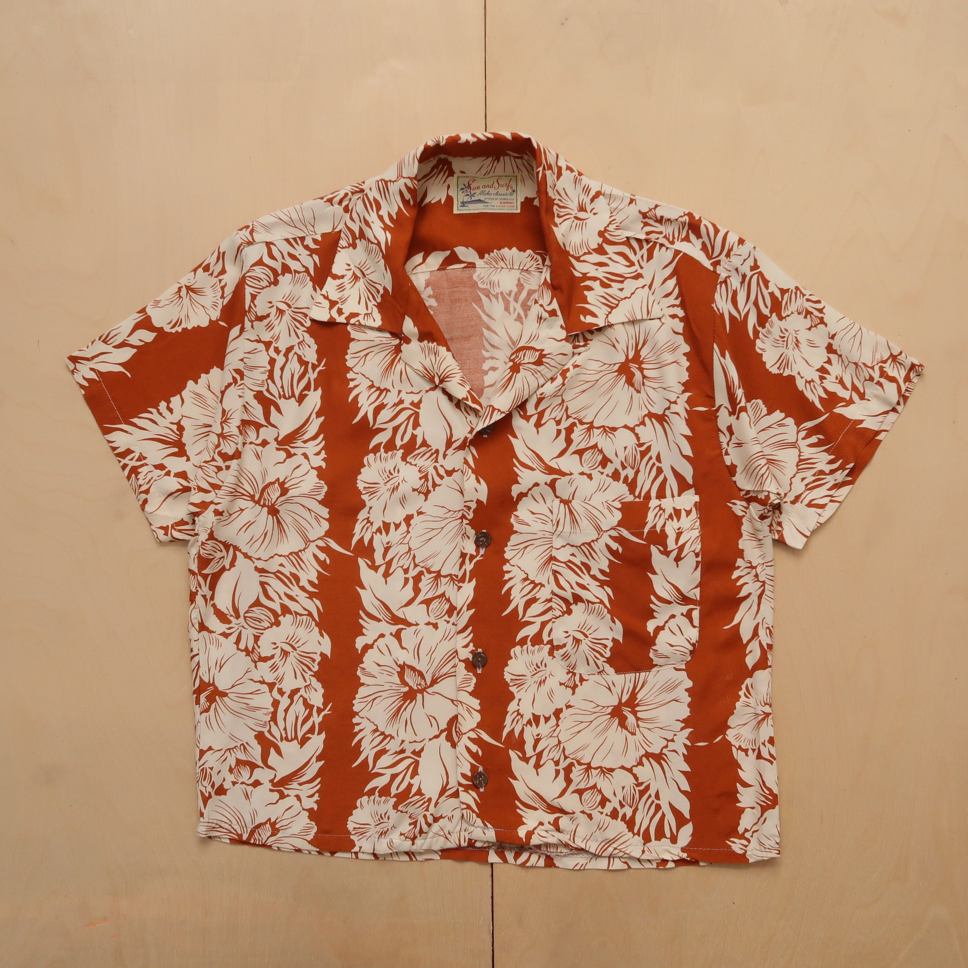 Sun Surf 1980s Sun Surf by Sugar Cane Cropped Shirt | Grailed