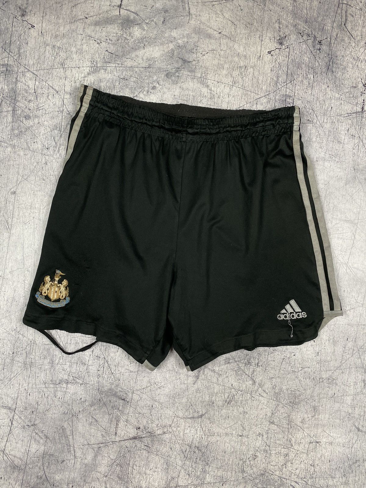 Adidas × Vintage Vintage Adidas New Castle Distressed Soccer Jersey Shorts Size US 32 / EU 48 - 2 Thumbnail