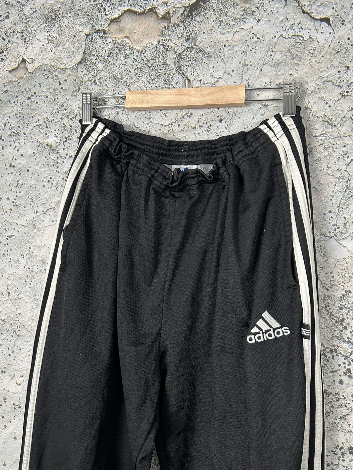 Adidas Vintage Adidas 90s Sweatpants Drill Rap Baggy Sport Hype Size US 34 / EU 50 - 3 Thumbnail