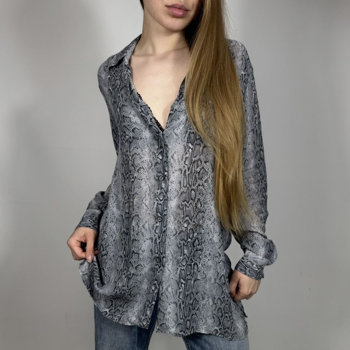 Ferre GF Ferre Snake Python Print Luxury Style Retro Long Shirt Size M / US 6-8 / IT 42-44 - 1 Thumbnail