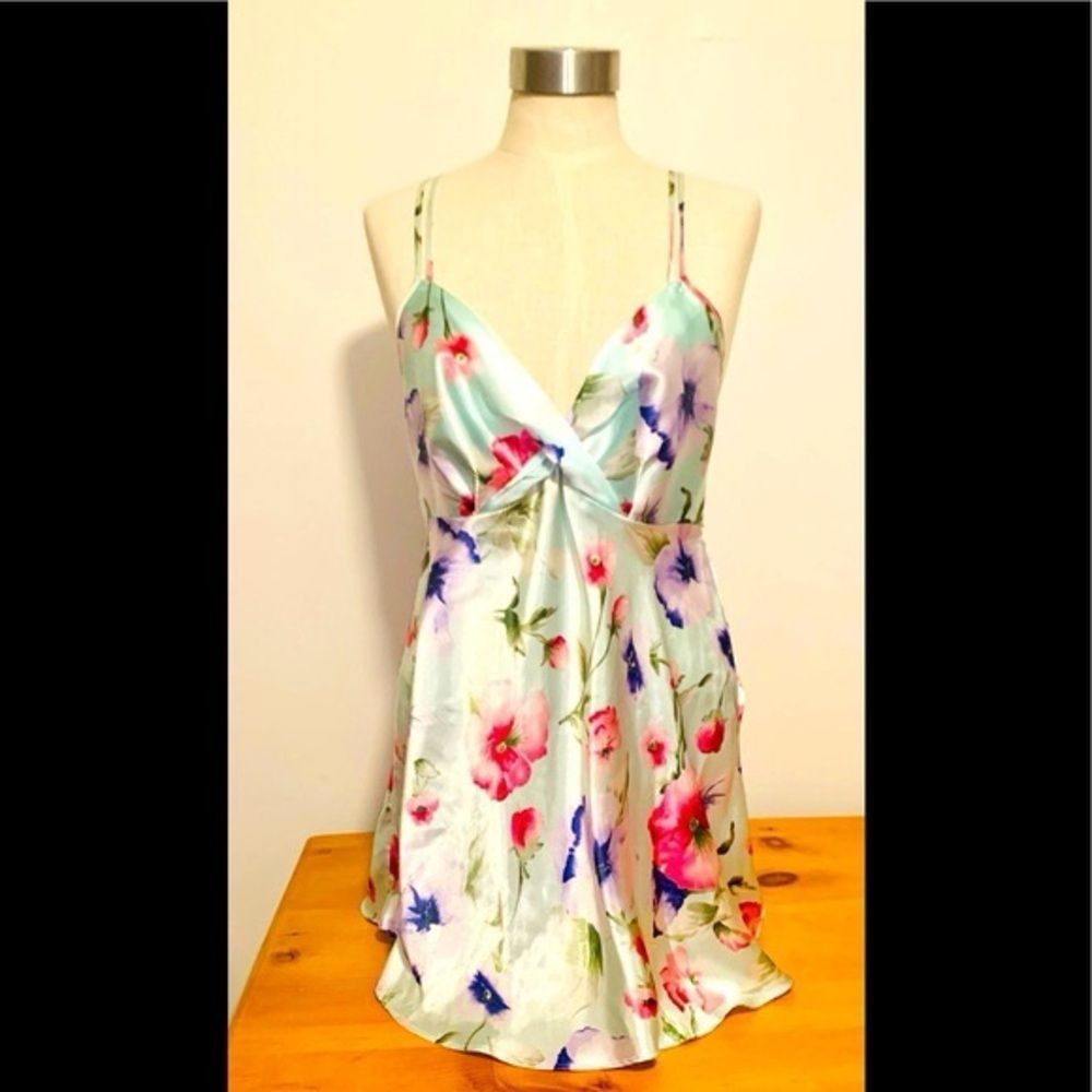 Vintage Y2K Vintage Secret Treasures Floral Satin babydoll slip dres Size S / US 4 / IT 40 - 1 Thumbnail