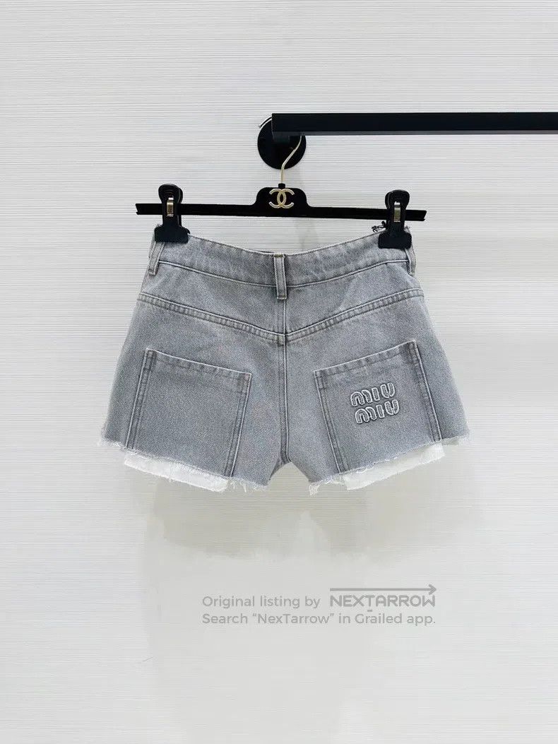 Miu Miu Miu Miu 25 Grey denim shorts with edged hem Size 25" / US 0 / IT 36 - 2 Thumbnail