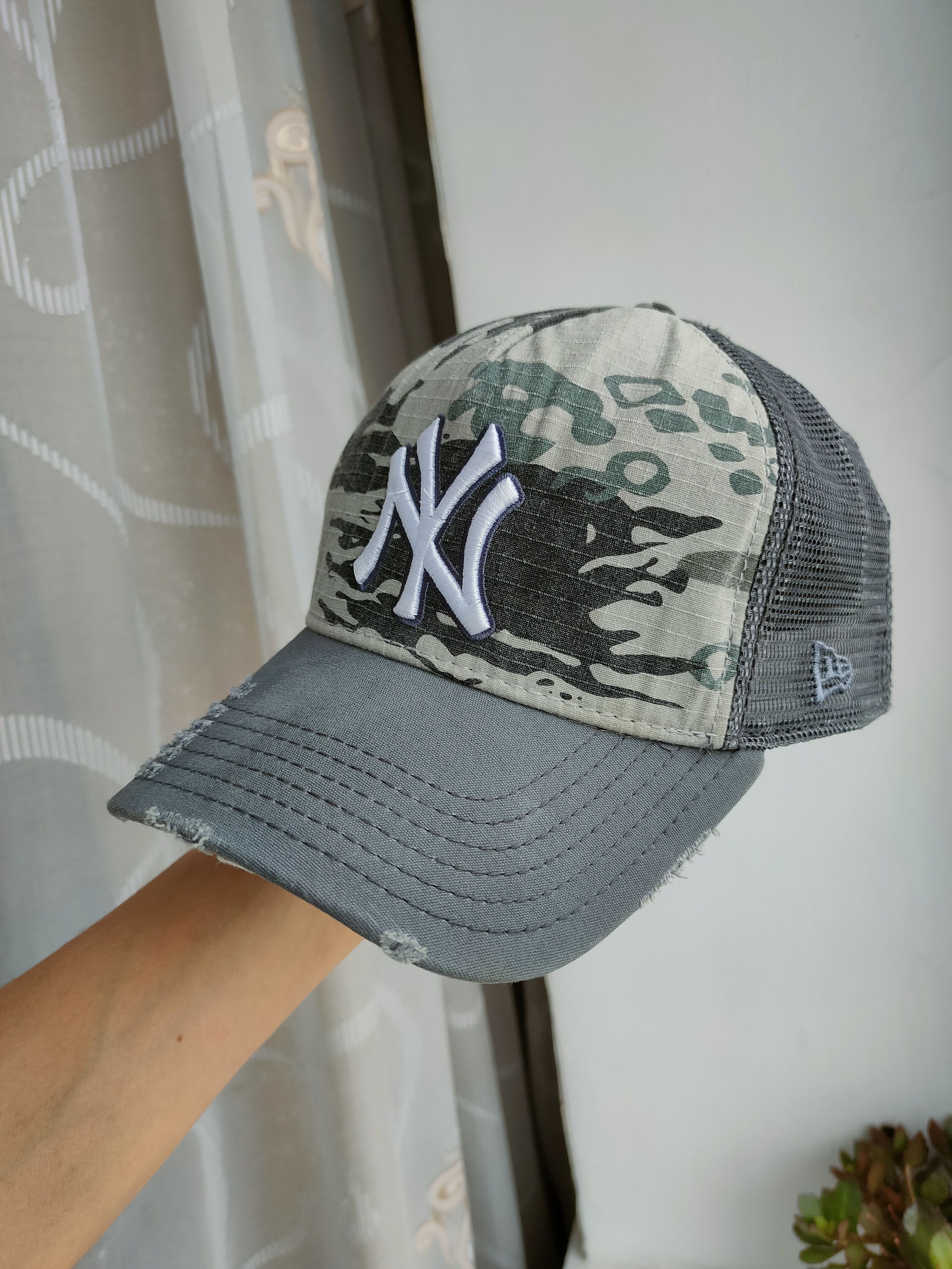 New Era New Era NY Yankees Vintage Trucker Cap Yankees MLB Military Size ONE SIZE - 1 Thumbnail