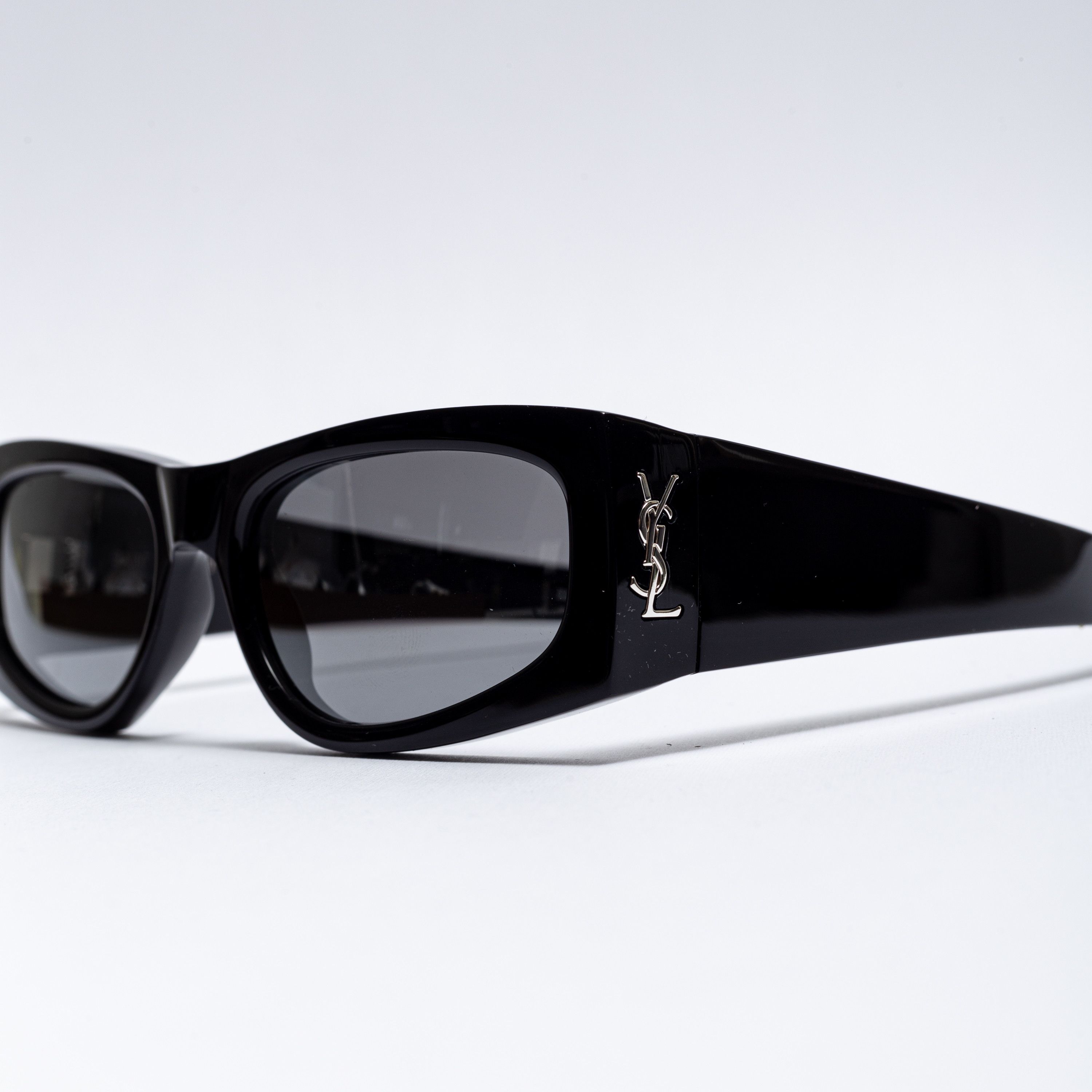 Saint Laurent Paris SAINT LAURENT SL M140 002 Sunglasses BLACK Size ONE SIZE - 3 Thumbnail
