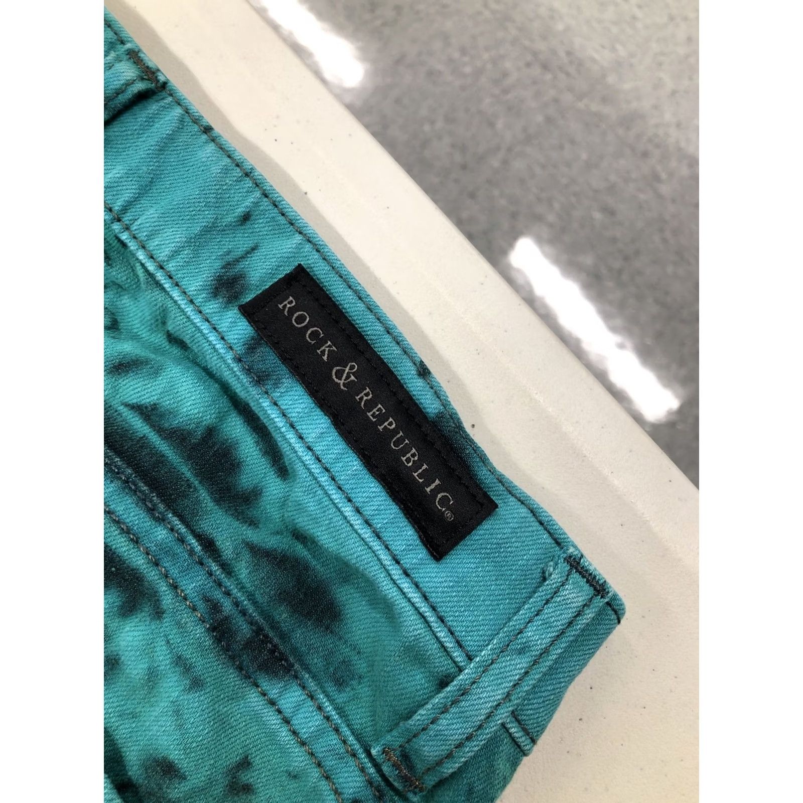 Vintage Rock & Republic Berlin Floral Skinny Green Jeans 4 Women Regular Jeans Medium Wash 30 in Inseam 31 in XS? Size 30" / US 8 / IT 44 - 5 Thumbnail