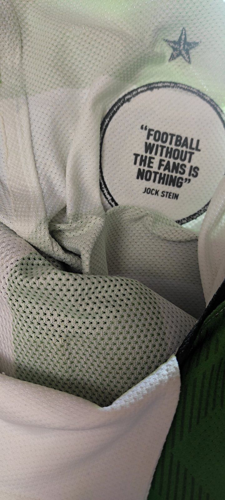 Nike Celtic #23 Hutchinson Match Worn Home football 2010 - 2012 Size US L / EU 52-54 / 3 - 8 Thumbnail