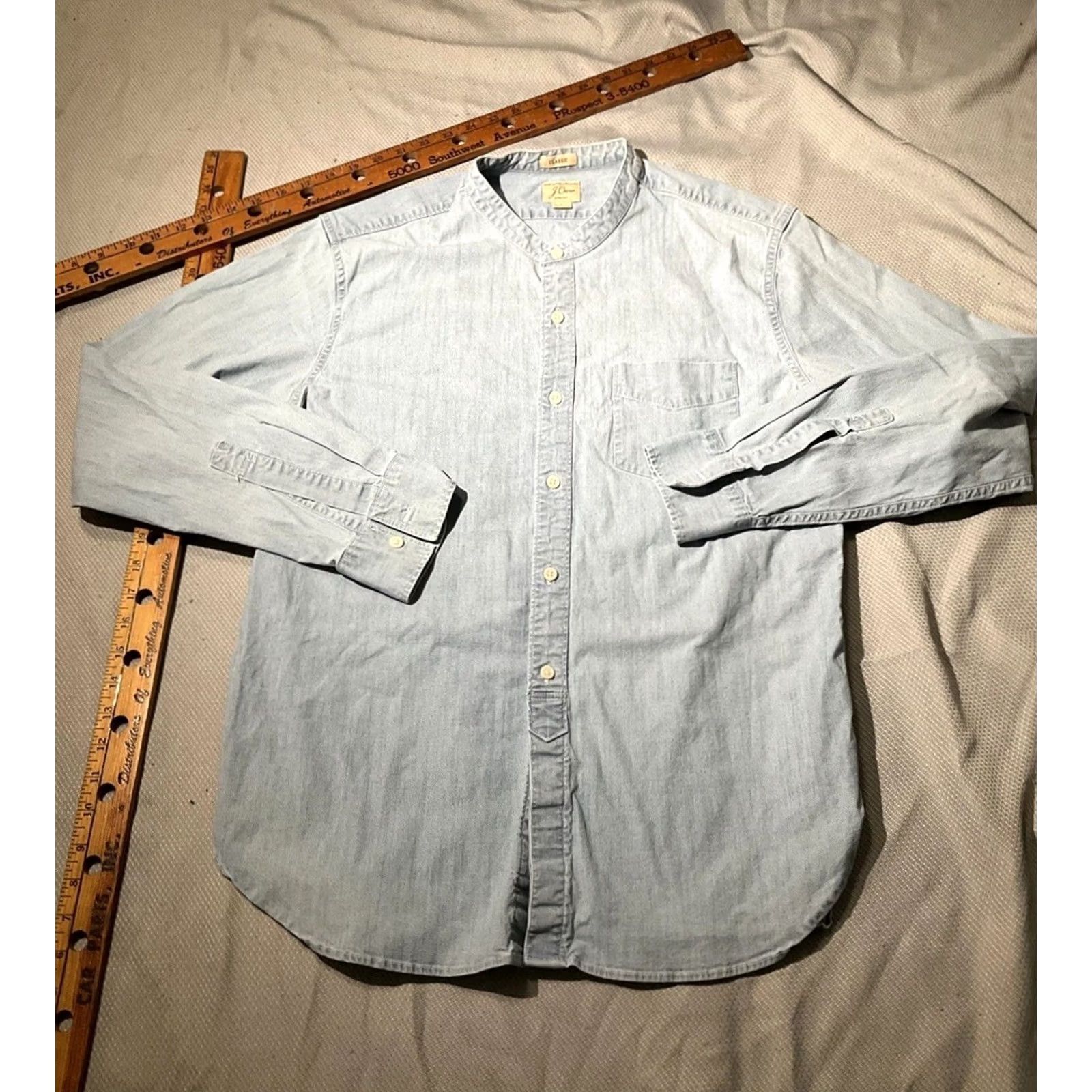 J.Crew J.Crew Mens Large Blue Chambray Button Down Sailor Collar Preppy Pocket Size US L / EU 52-54 / 3 - 3 Thumbnail
