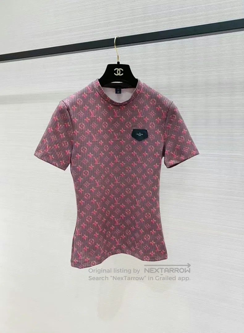 Louis Vuitton Louis Vuitton Presbyopic short sleeve Size XS / US 0-2 / IT 36-38 - 1 Thumbnail