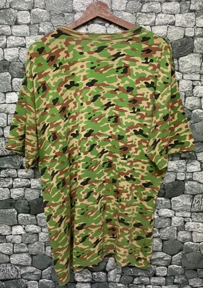 Vintage Vintage Millitary Army Cammo Tshirt Size US M / EU 48-50 / 2 - 2 Thumbnail