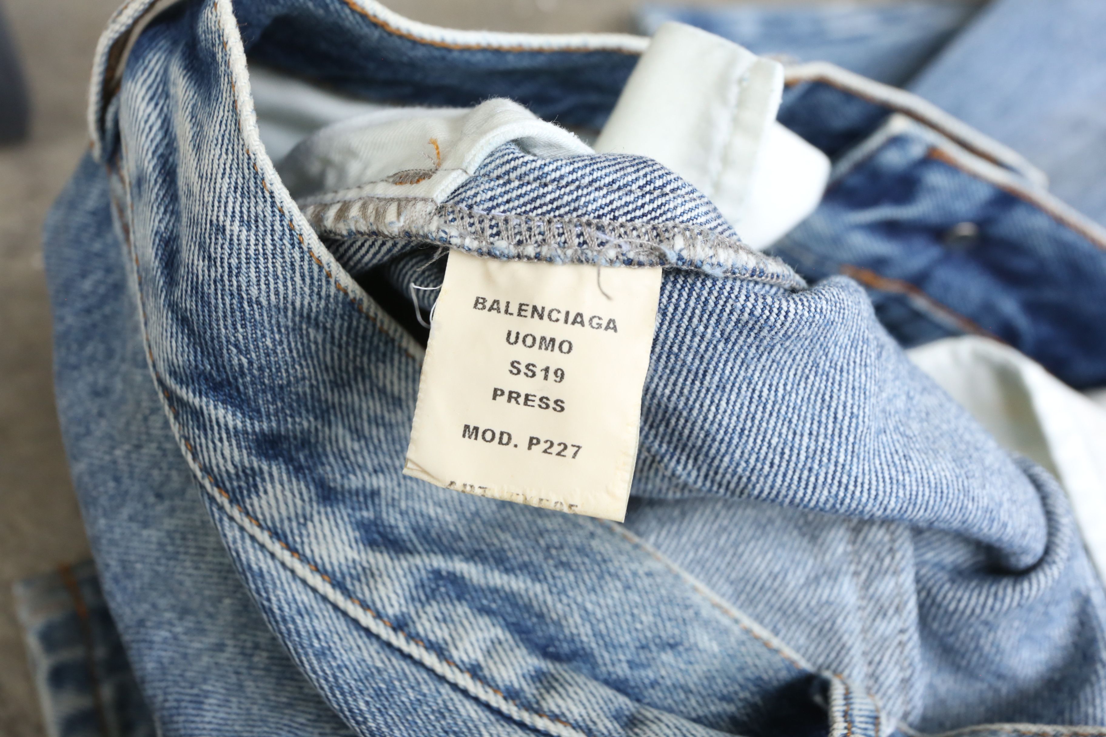 Balenciaga Balenciaga - SAMPLE - Resort 2019 - Flared Denim Jean Size US 30 / EU 46 - 8 Thumbnail