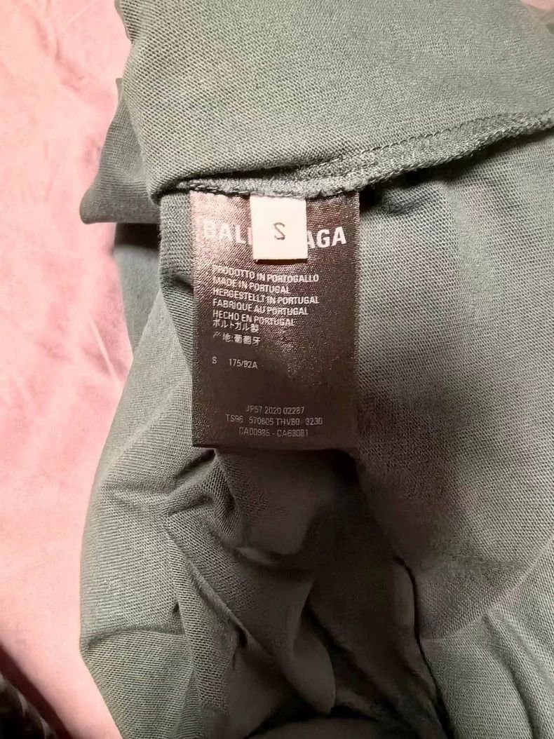 Balenciaga Balenciaga Dark green back logo short sleeve Size US S / EU 44-46 / 1 - 5 Thumbnail