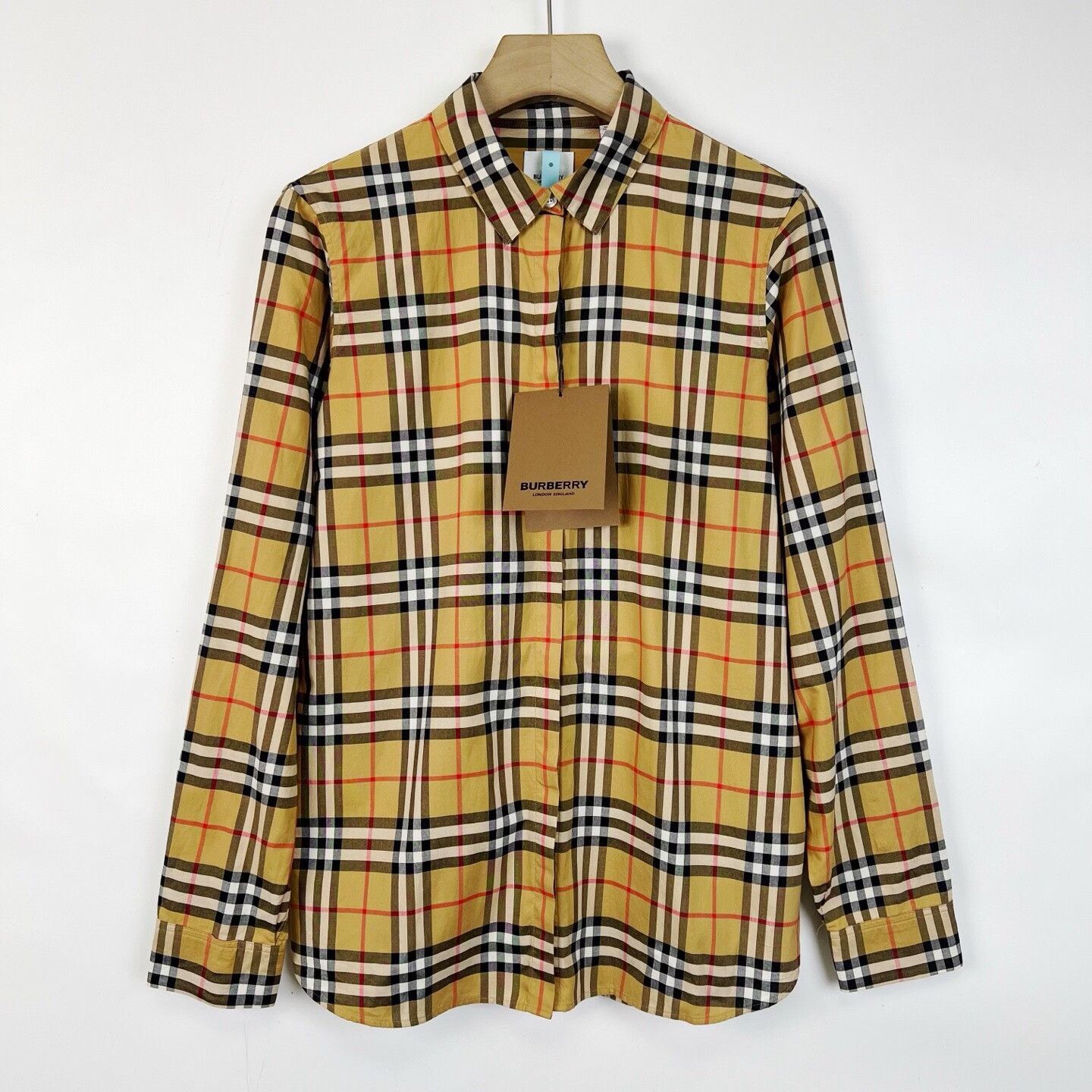 Burberry Burberry Classic Check Shirt Size S / US 4 / IT 40 - 1 Thumbnail