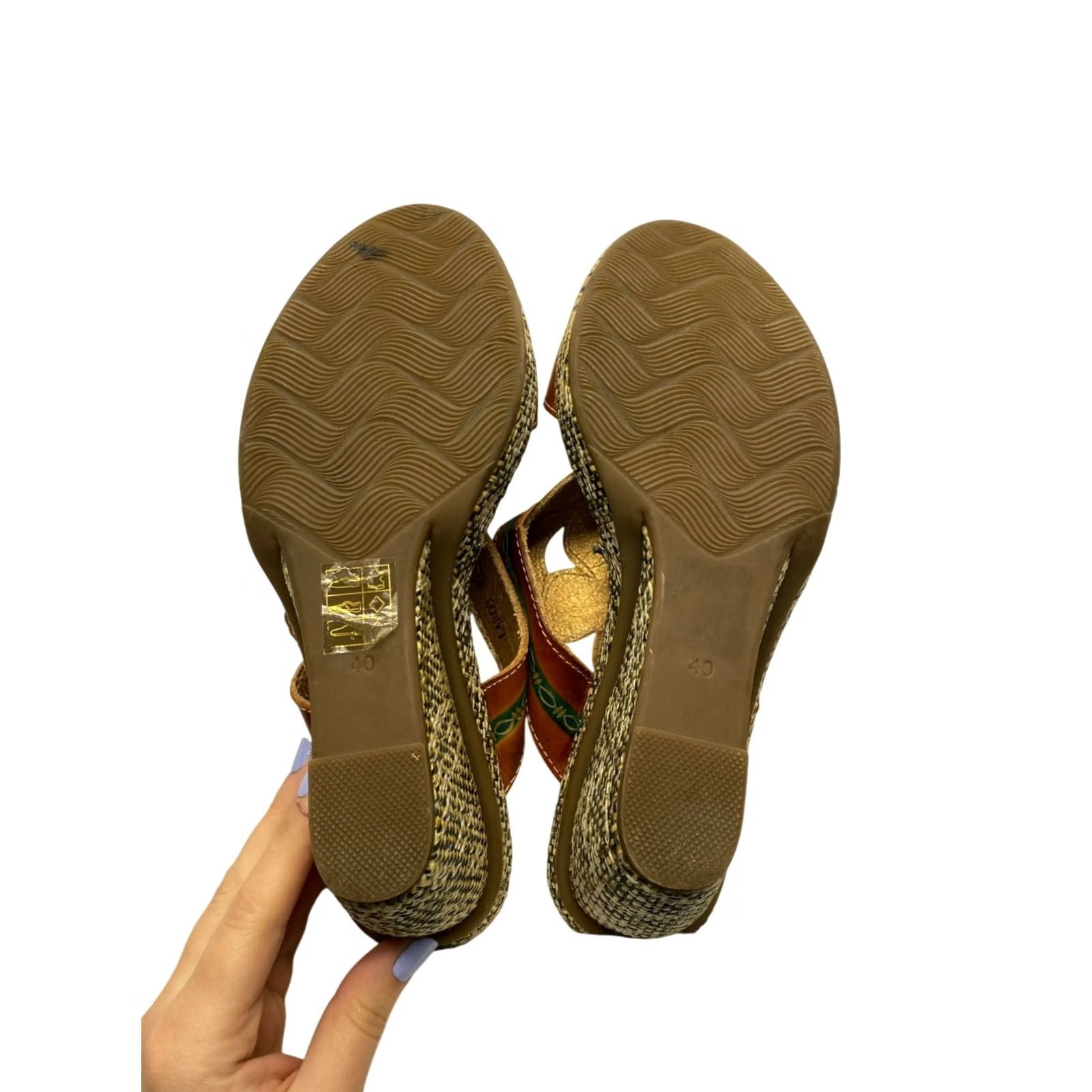 Vintage L’artiste Sandals Women's Brown Leather Wedge Strappy Flower Design 7.5 US Sandal Vint? Size US 8 / IT 38 - 2 Thumbnail