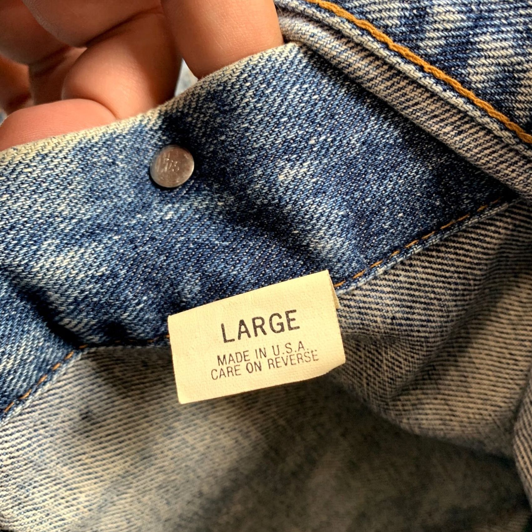 Levi's VINTAGE Levi's Denim Trucker Jacket Mens Large Button Mad In USA 25x26.5 90s Trucker Jacket Blue Jeans Size US 33 - 5 Thumbnail