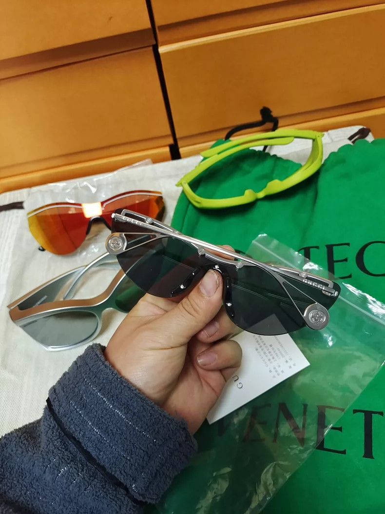 Gucci Gucci Sunglasses Authentic Brand New Condition-2506 Size ONE SIZE - 2 Thumbnail