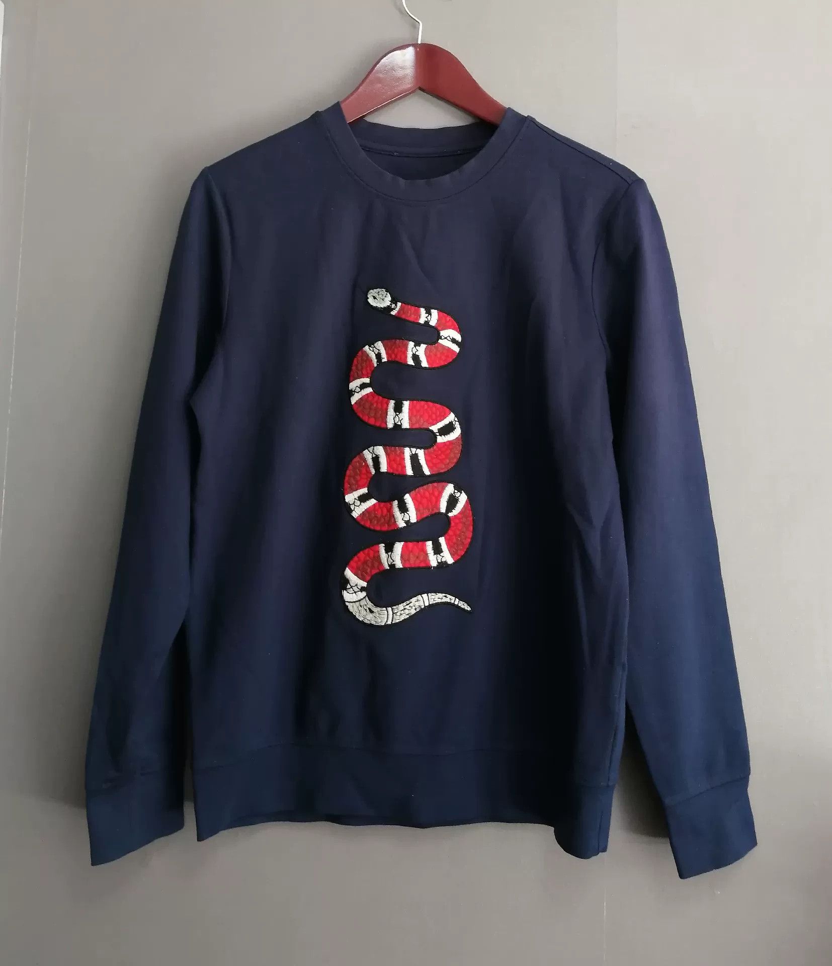 Gucci Gucci Blue Crewneck Coral Snake Embroidery Size US L / EU 52-54 / 3 - 1 Thumbnail