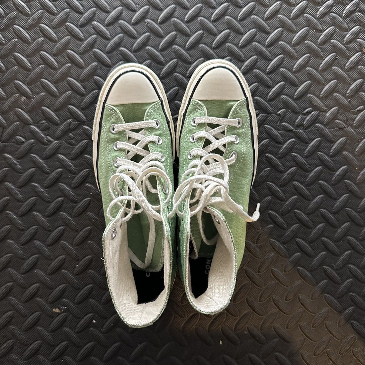 Converse Chuck taylor hightop Size US 7.5 / EU 40-41 - 2 Thumbnail