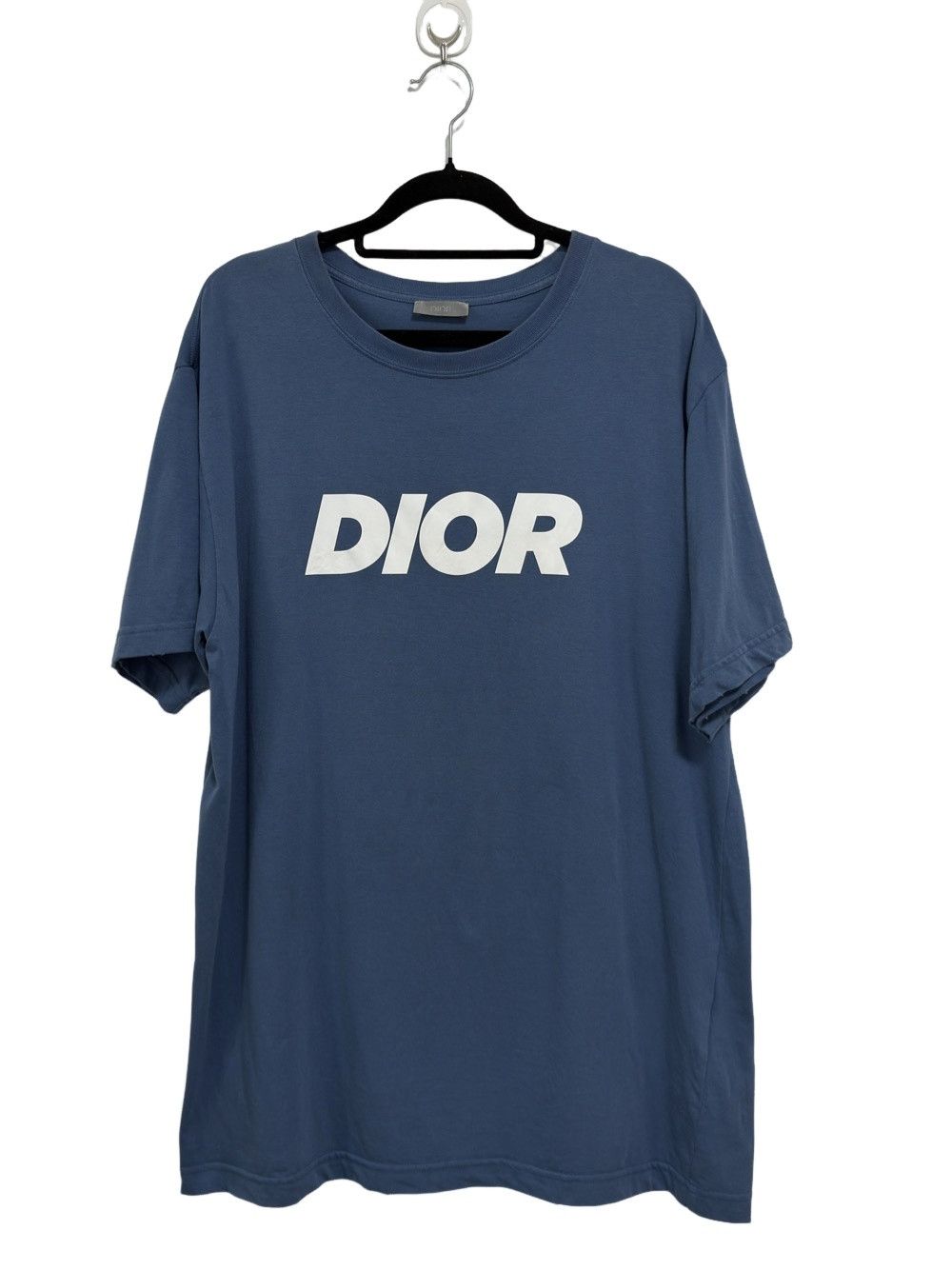 DIOR × KAWS ネイビー L ロゴTシャツ Dior Dior x Kaws Logo T-Shirt | Grailed