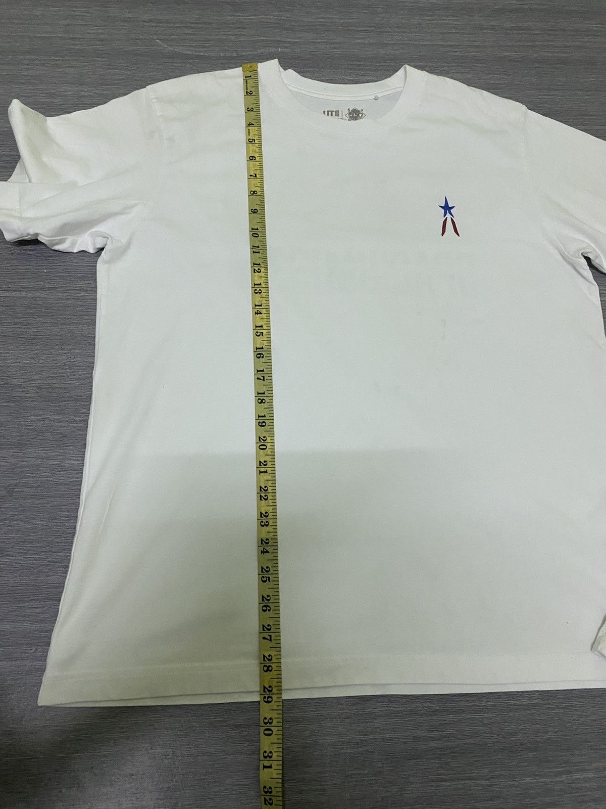 Anime × Japanese Brand × Uniqlo Uniqlo X Ultraman Spacium 133 Japan Series Shirt Size US XL / EU 56 / 4 - 11 Thumbnail