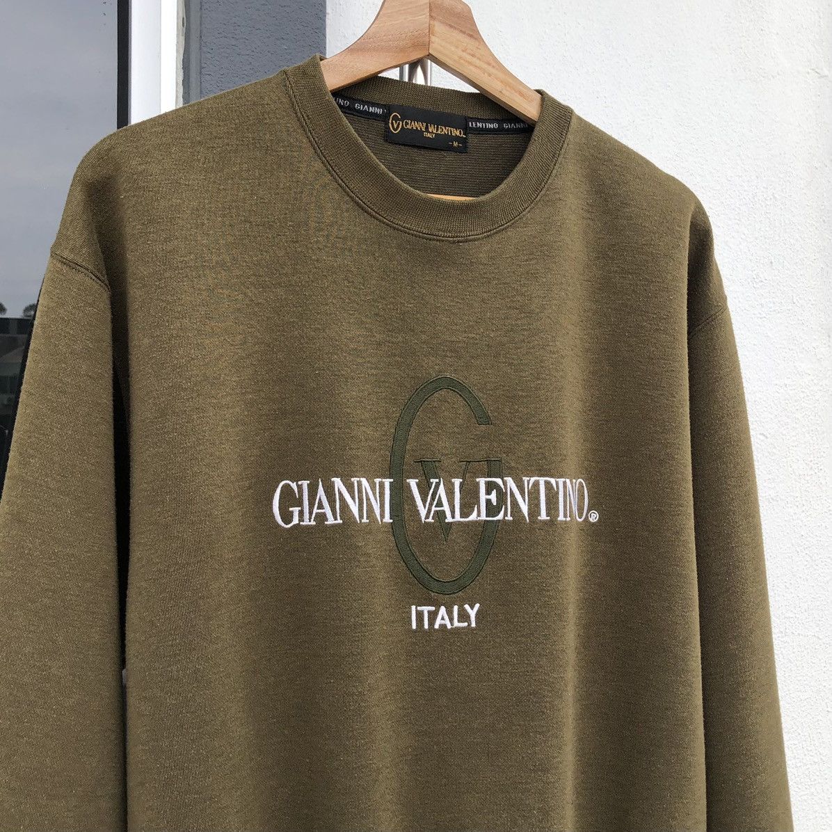 Gianni Valentino VTG Gianni Valentino Italy Embroidery Big Logo Sweatshirts Size US M / EU 48-50 / 2 - 5 Thumbnail