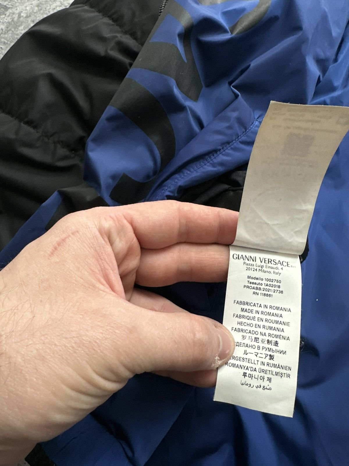 Versace Gianni Versace Medusa Down Puffer Reversible Luxury Jacket Size US L / EU 52-54 / 3 - 9 Thumbnail