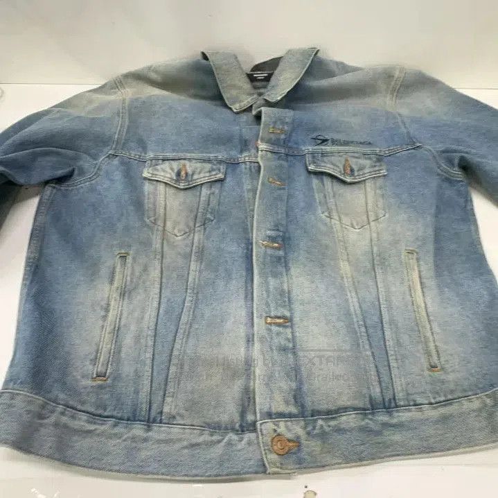 Balenciaga Balenciaga Classic Logo Embroidered Denim Jacket. Size US S / EU 44-46 / 1 - 5 Thumbnail
