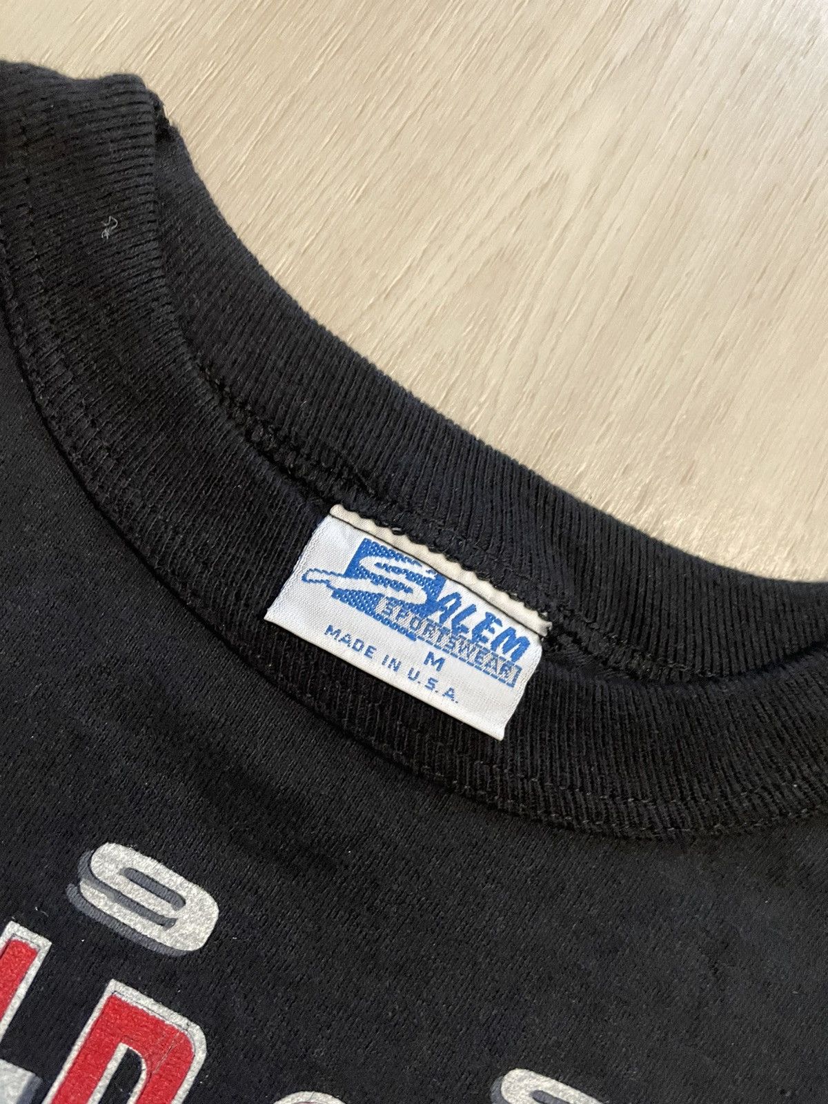 Hypebeast × Vintage Vintage 1991 Salem Chicago Bulls Champs Jordan T Mens Medium Size US M / EU 48-50 / 2 - 3 Thumbnail