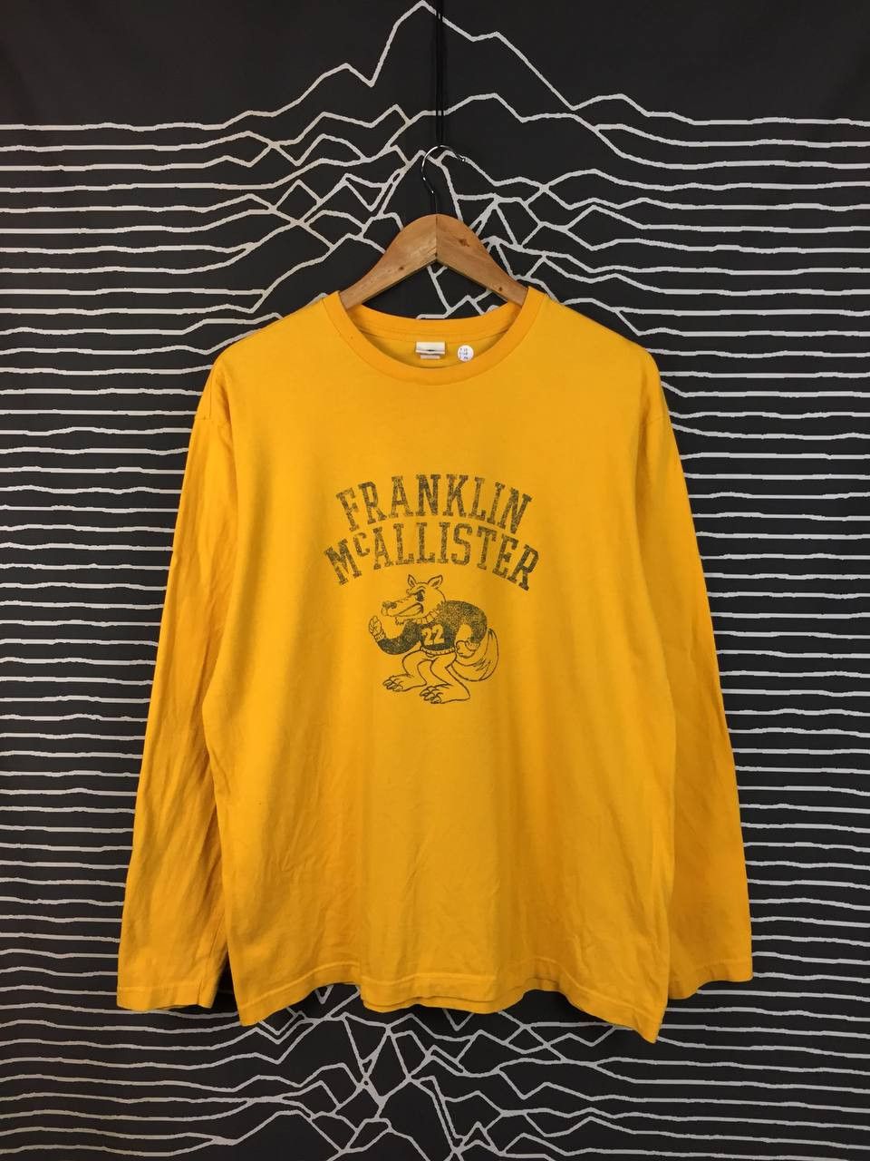 Old Navy Old Navy Franklin McAllister Wolf Graphic Long Sleeve Tee Size US M / EU 48-50 / 2 - 2 Thumbnail