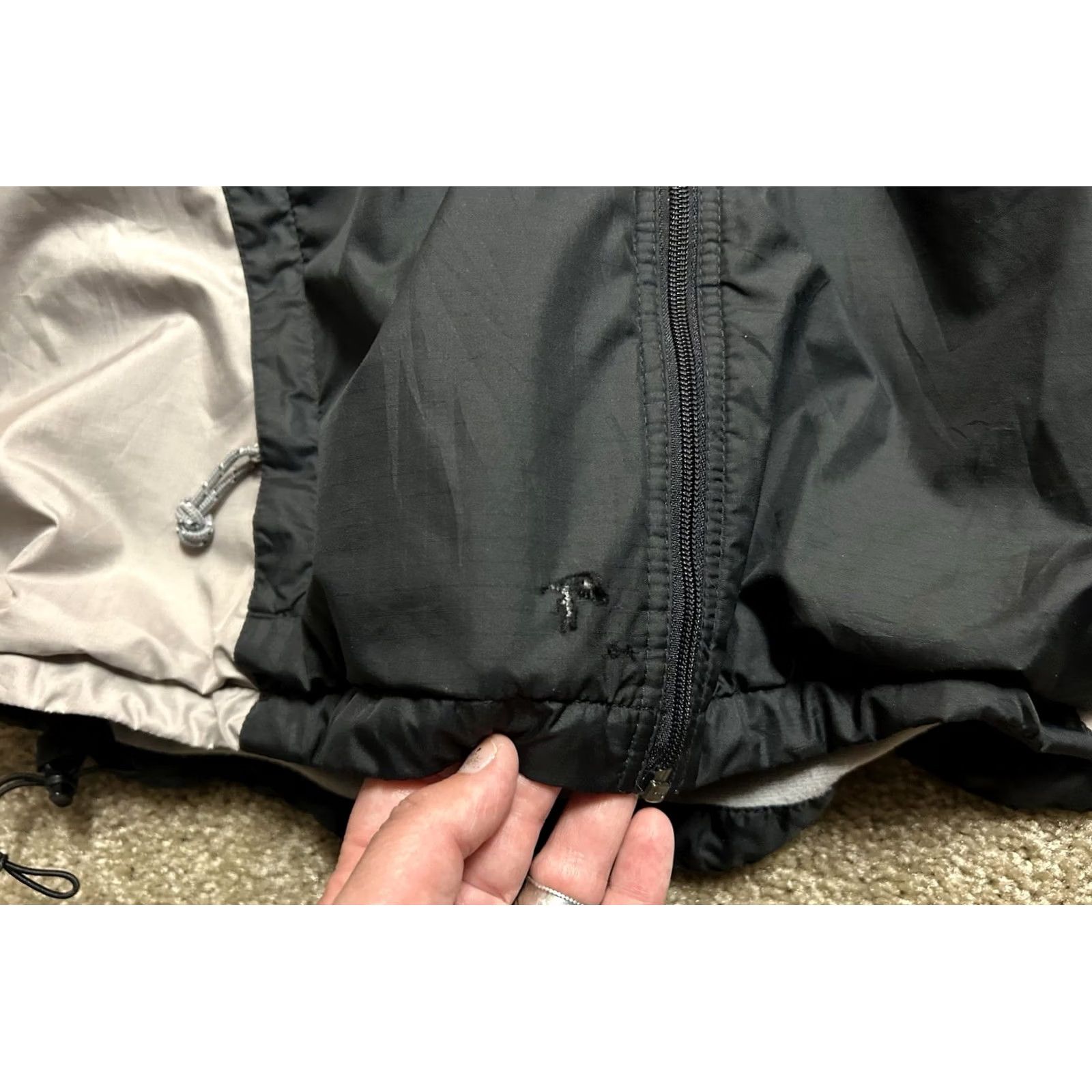 Patagonia VTG Patagonia Windbreaker Women’s Size L Full Zip Black/Gray Y2K Jacket Womens Size L / US 10 / IT 46 - 6 Thumbnail