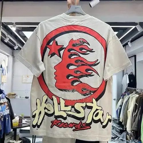 Other exclusive T-shirt with planet Size US L / EU 52-54 / 3 - 2 Thumbnail