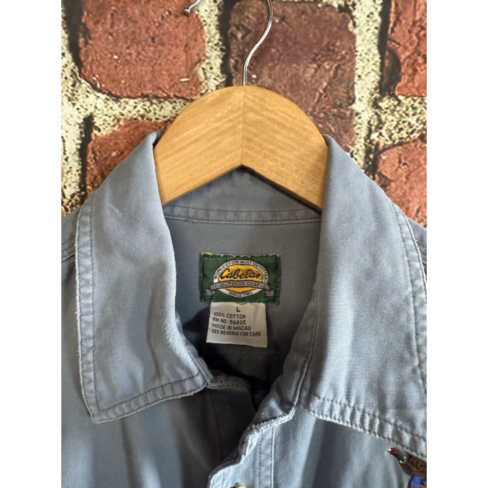 Vintage VINTAGE Cabela's Mens Blue Long Sleeve Button-Up Shirt Embroidered Size L Size US L / EU 52-54 / 3 - 3 Thumbnail