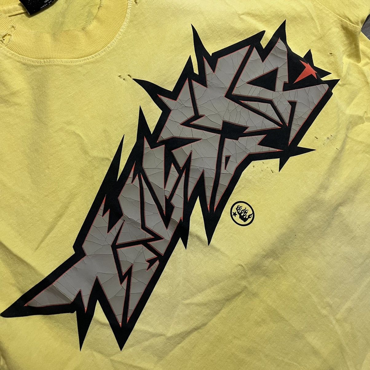 HELLSTAR Hellstar Cracked Logo T-Shirt Size US M / EU 48-50 / 2 - 11 Thumbnail