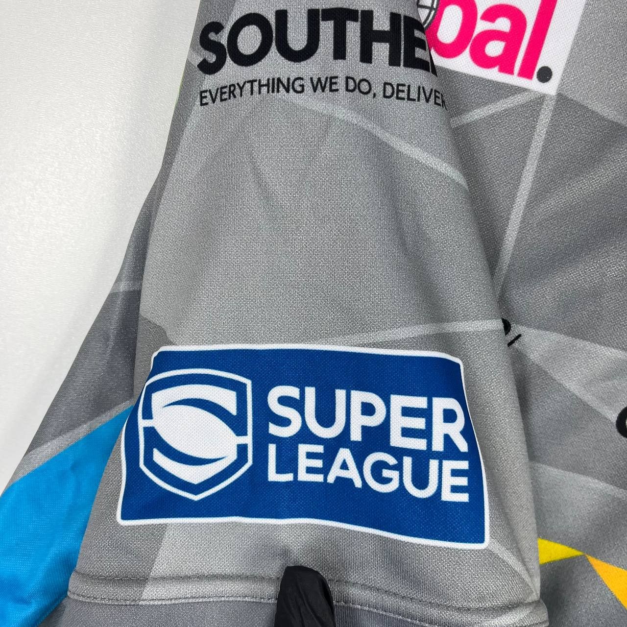 Other Leeds Rhinos Oxen Rugby League Shirt Grey Blue Leeds Size XL Size US XL / EU 56 / 4 - 4 Thumbnail