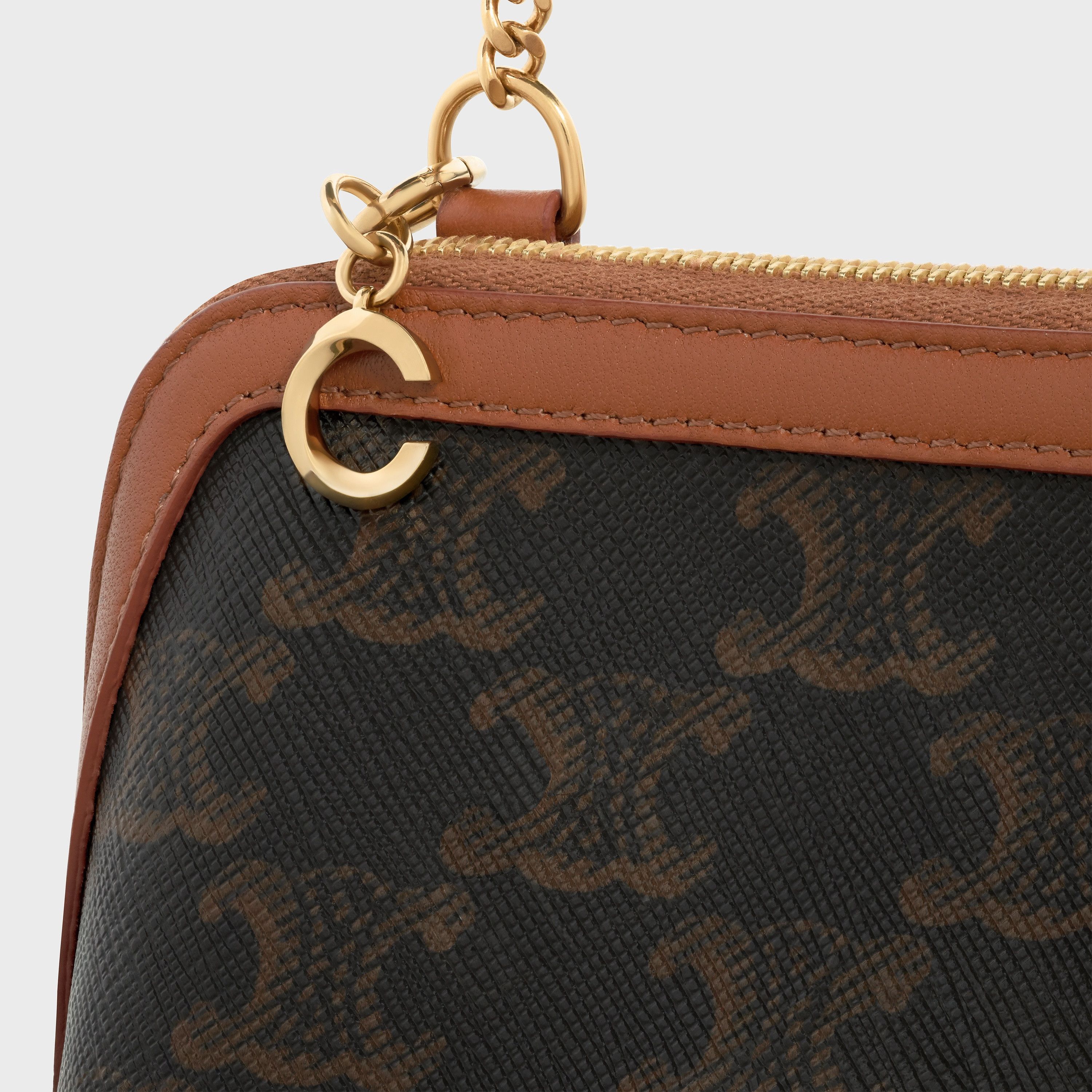 Celine o1bcso1str0725 Size : OS / 49G896 Bag Charm in Gold Size ONE SIZE - 2 Thumbnail