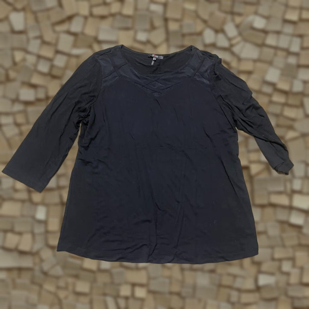 Vintage YEST Shirt Women's Size 14 Black 3/4 Sleeve Shirt Casual Modern Basic Tee Womens Size XL / US 12-14 / IT 48-50 - 1 Thumbnail
