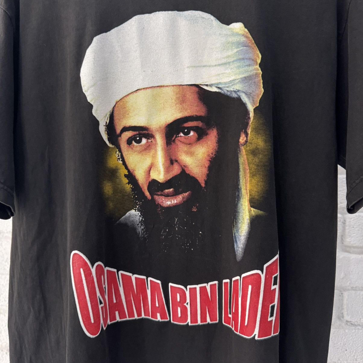 Vintage Osama Bin Laden Tee Size US L / EU 52-54 / 3 - 3 Thumbnail